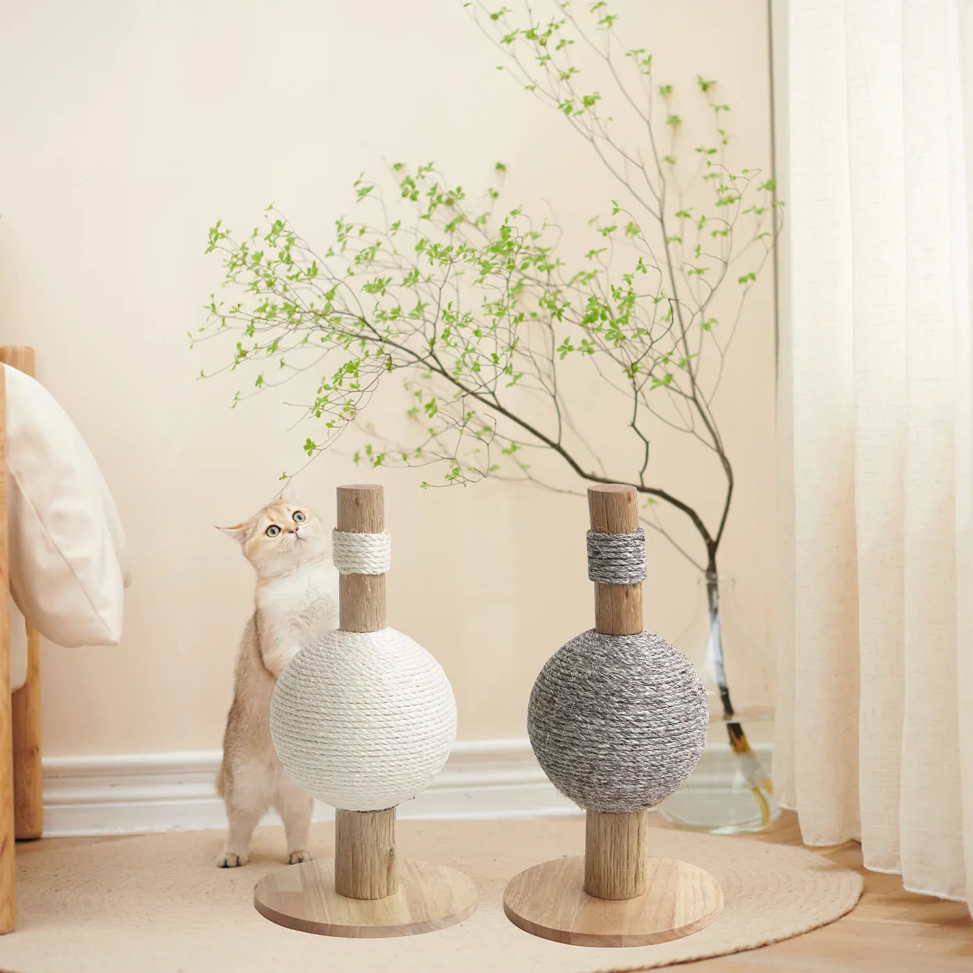 Helsinki The Ball Ivory Cat Scratch Post