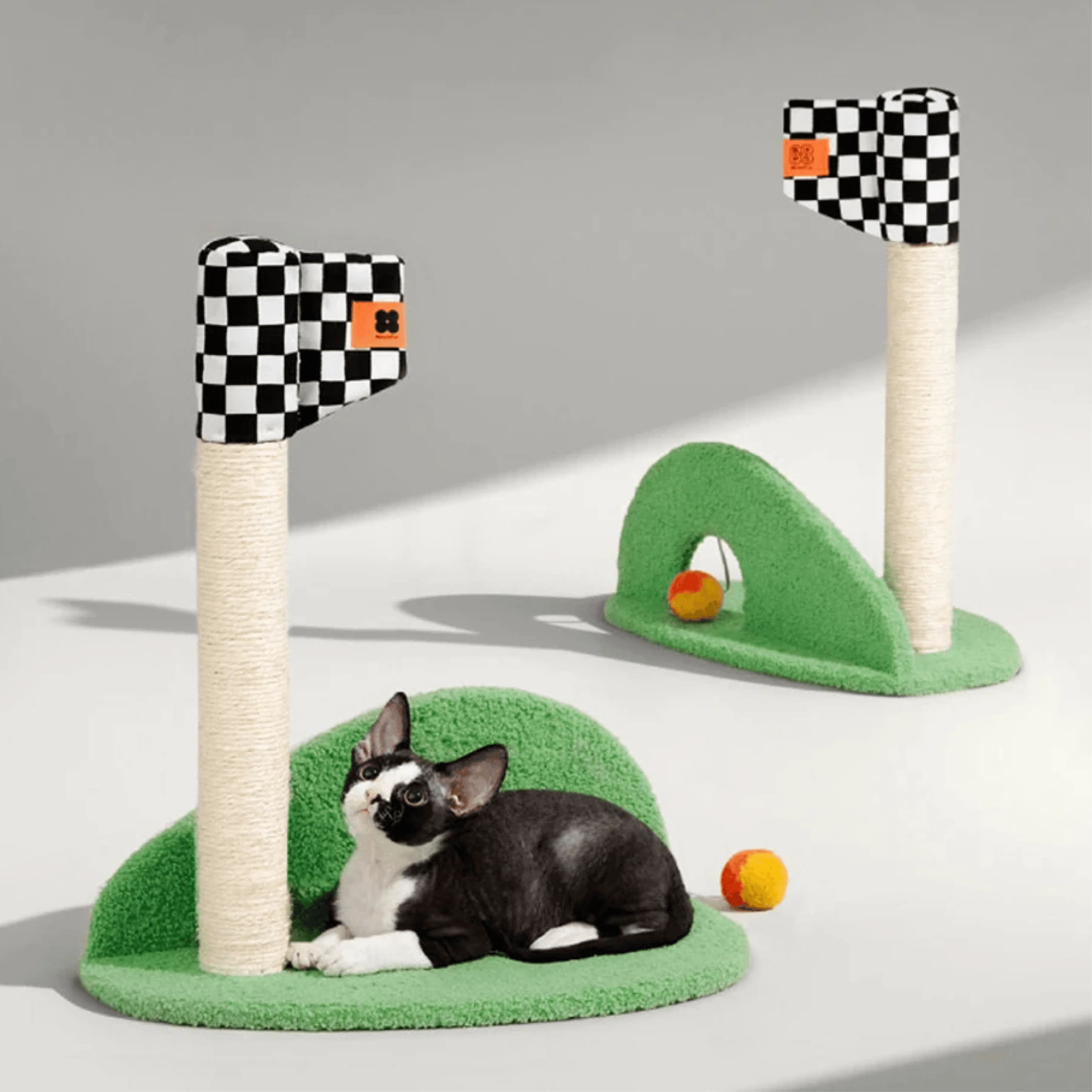 Mewoo - Scratch'n'Swing Cat Scratching Post