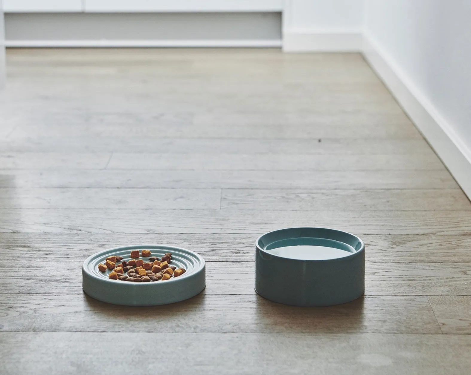 Piatto Porcelain Cat Bowl