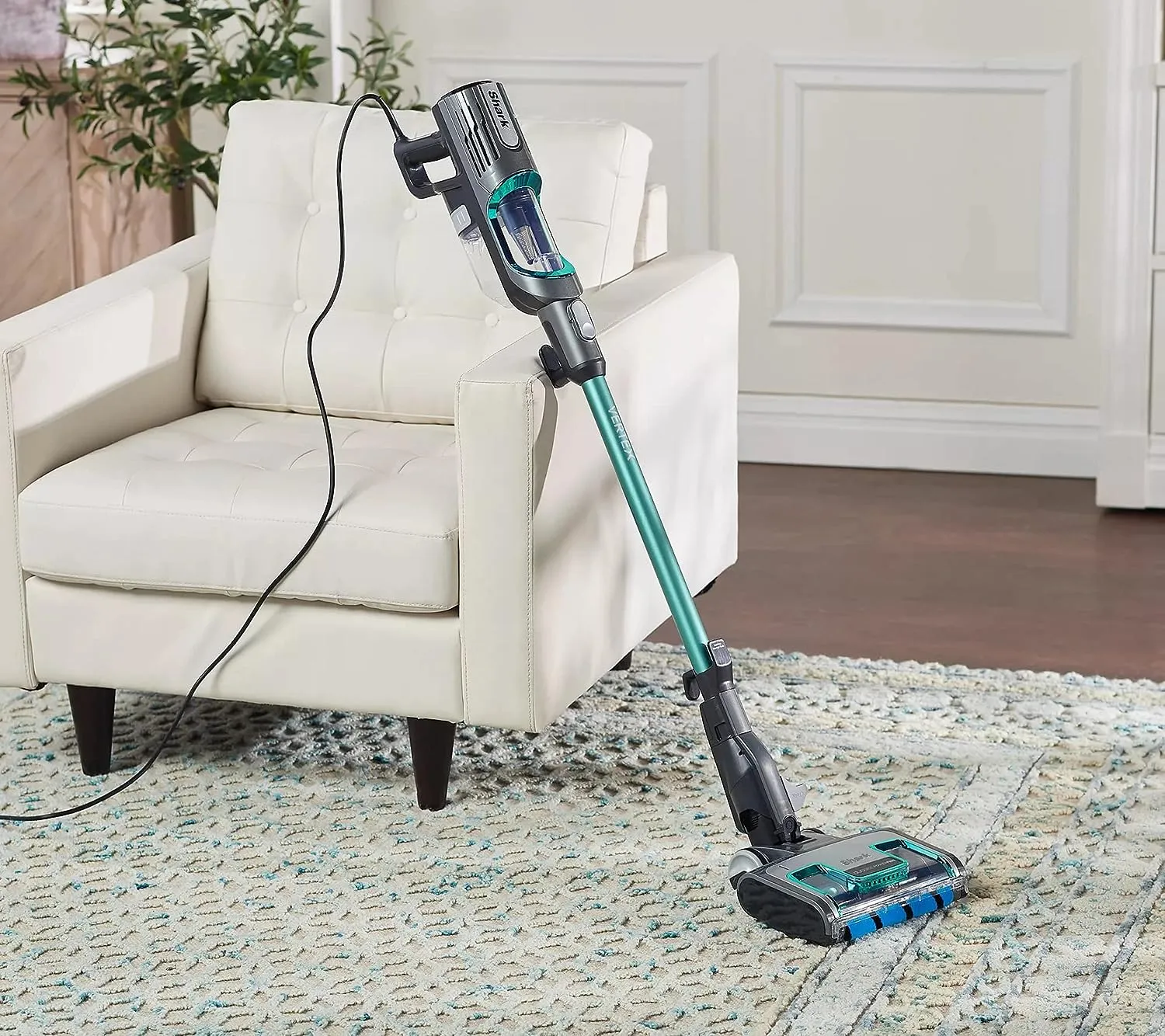 Shark Vertex Corded Ultralight DuoClean PowerFins Stick Vacuum with Self-Cleaning Brushroll (Renewed) (Mint)